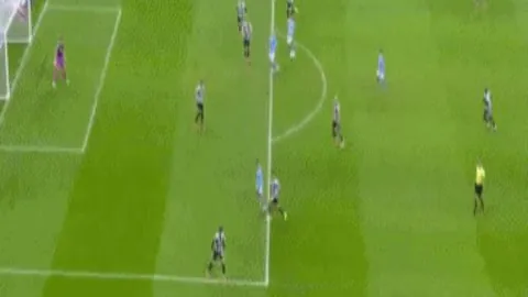 李新翔表现引发关注：潜力新星价值超越得分，关键领导力助球队逆境逆袭